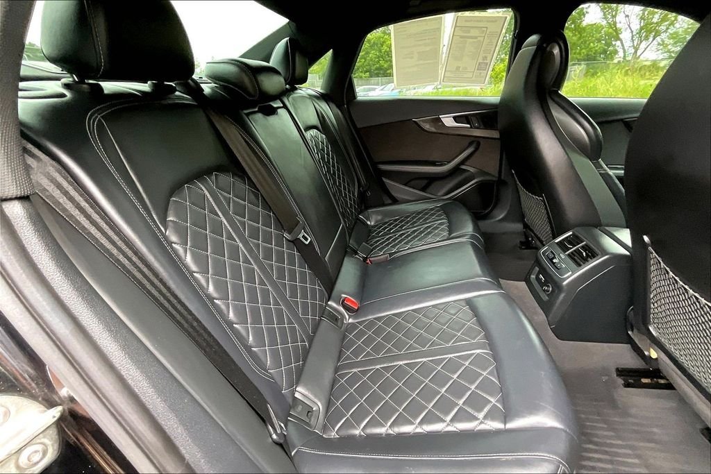 Used 2019 Gray Audi 3.0T Premium Plus image 27