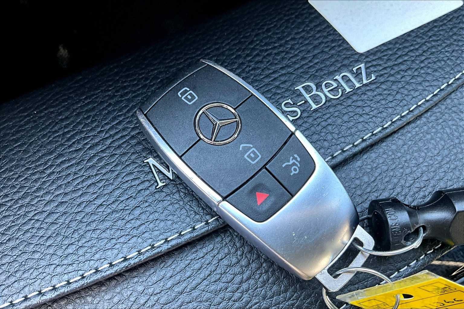 Used 2021 Night Black Mercedes-Benz GLA 250 image 14