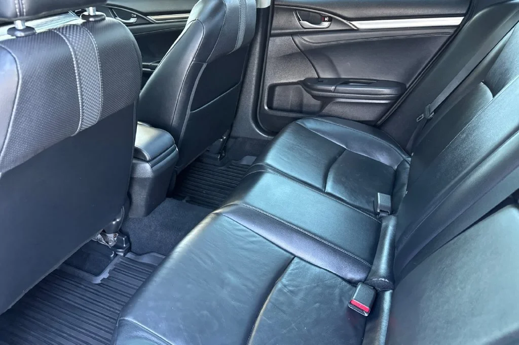 2021 Honda Civic EX-L - Photo 12