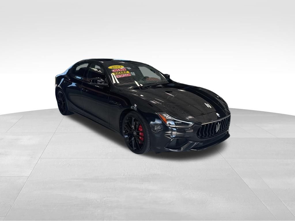 Used 2023 Black Maserati Modena image 7