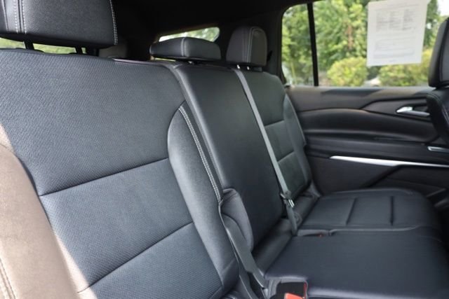 Used 2025 White Chevrolet LT image 37