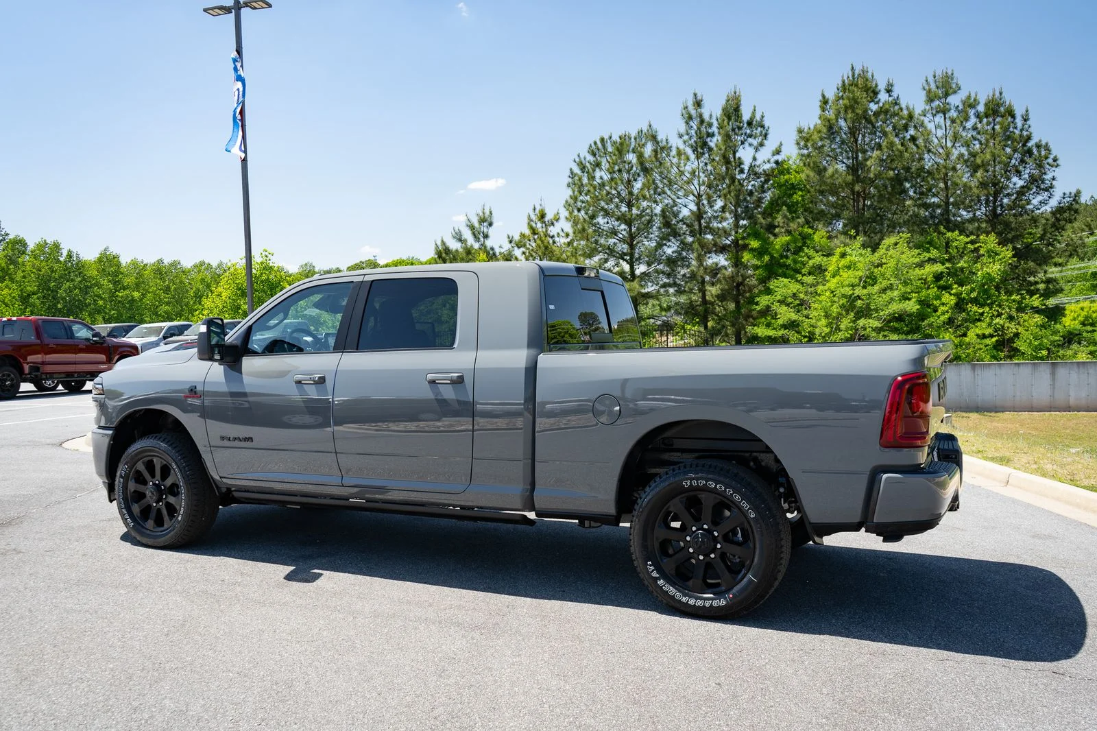 New 2026 Ceramic Gray Clear-Coat Exterior Paint RAM Laramie image 7