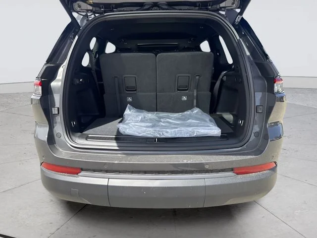 New 2026 Baltic Gray Metallic Clear-Coat Exterior Paint Jeep Laredo image 23