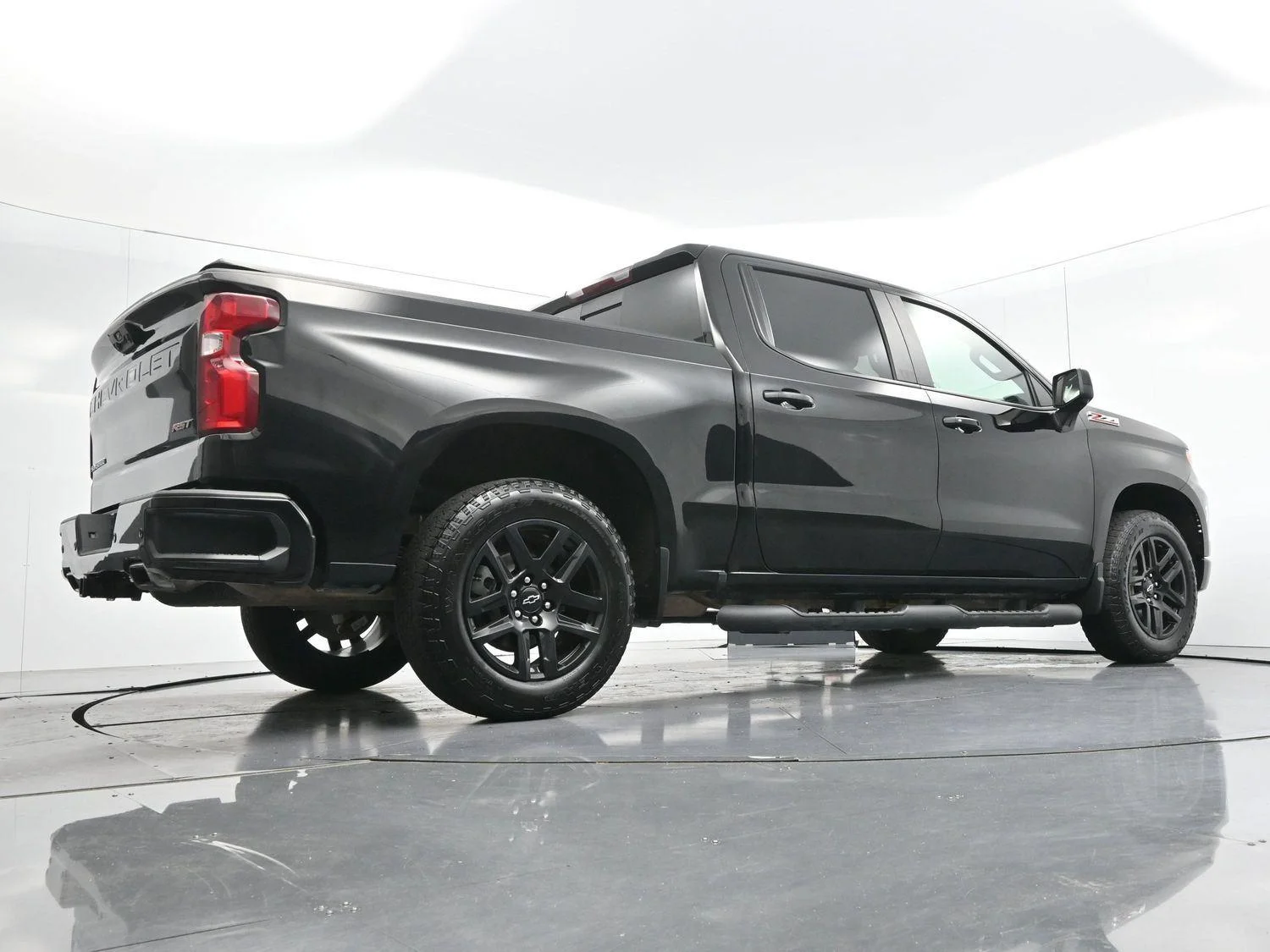 Used 2023 Black Chevrolet RST image 46