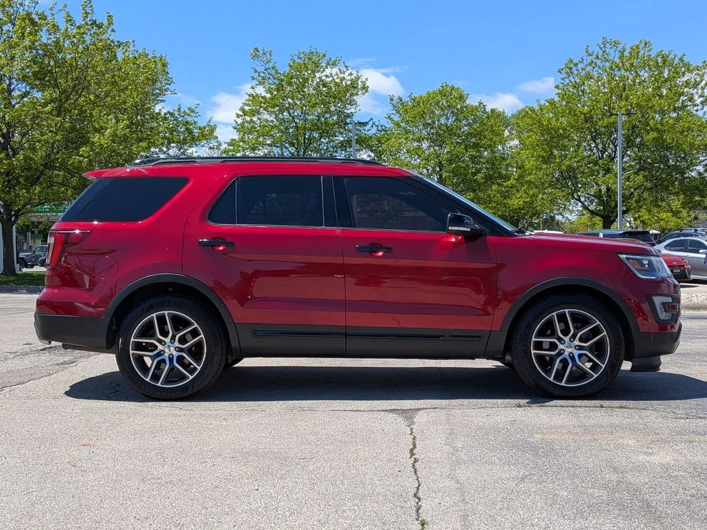 Used 2016 Red Ford Sport image 8