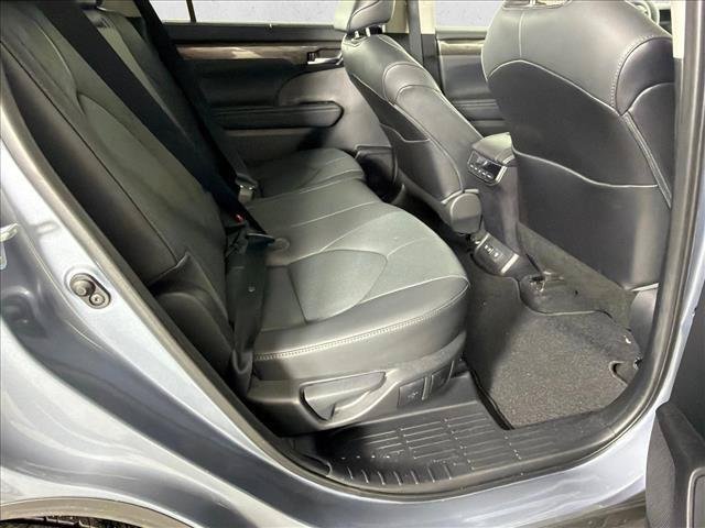 Certified Used 2021 MOON DUST Toyota  image 17