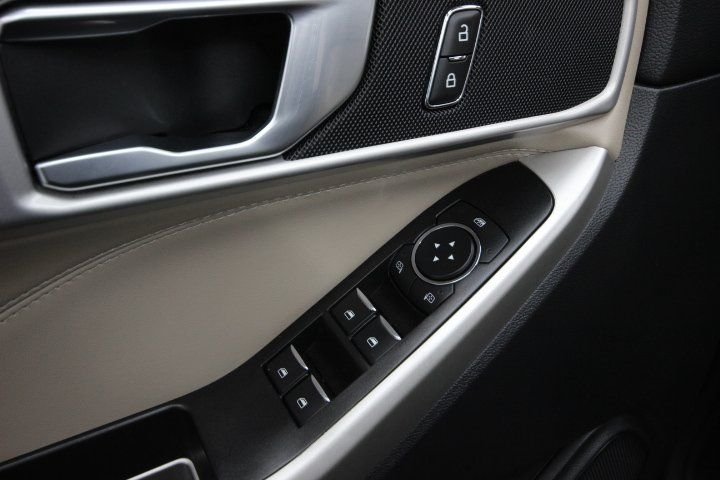Used 2022 Black Ford XLT image 12