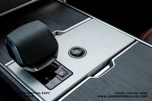 New 2026  Land Rover SE image 20