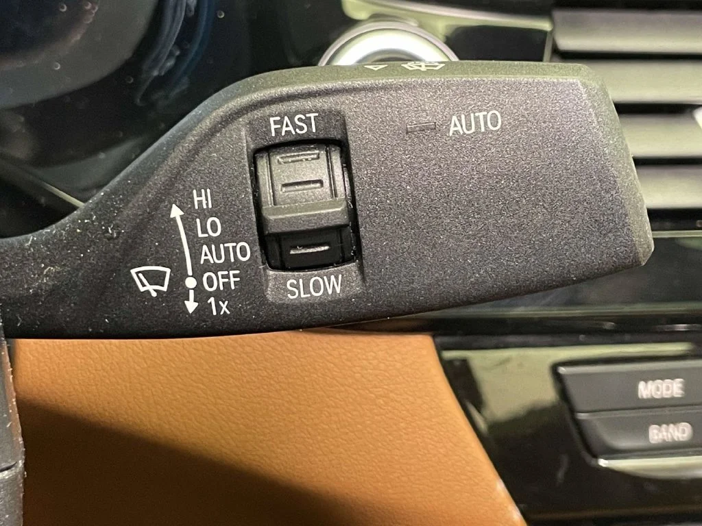 Used 2023 Gray BMW 530e iPerformance image 38