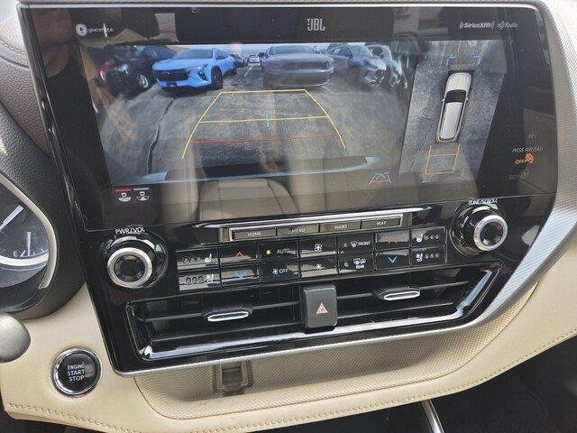 Used 2022 Wind Chill Pearl TOYOTA PLAT image 17