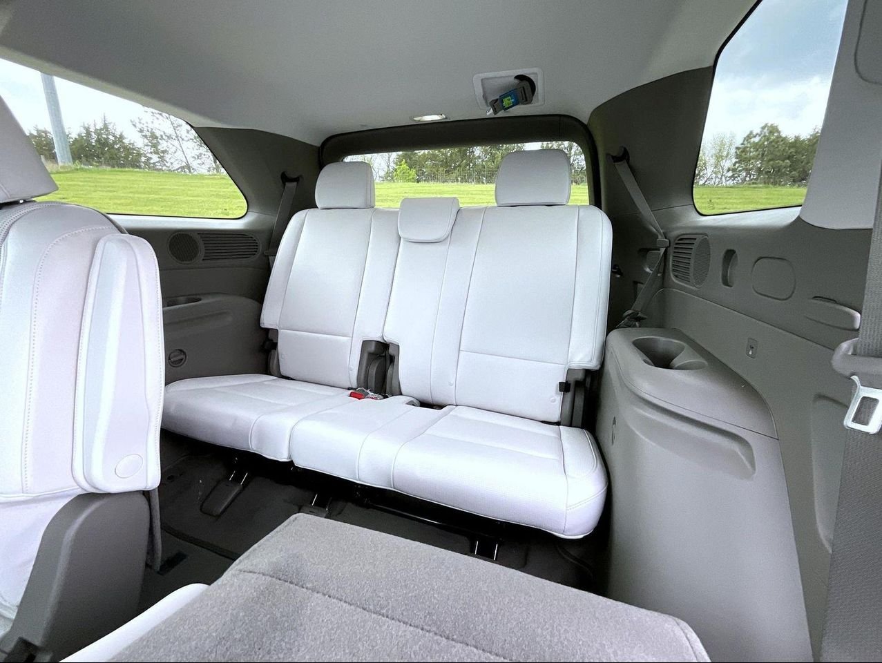 New 2026 White Hyundai SEL Premium image 21