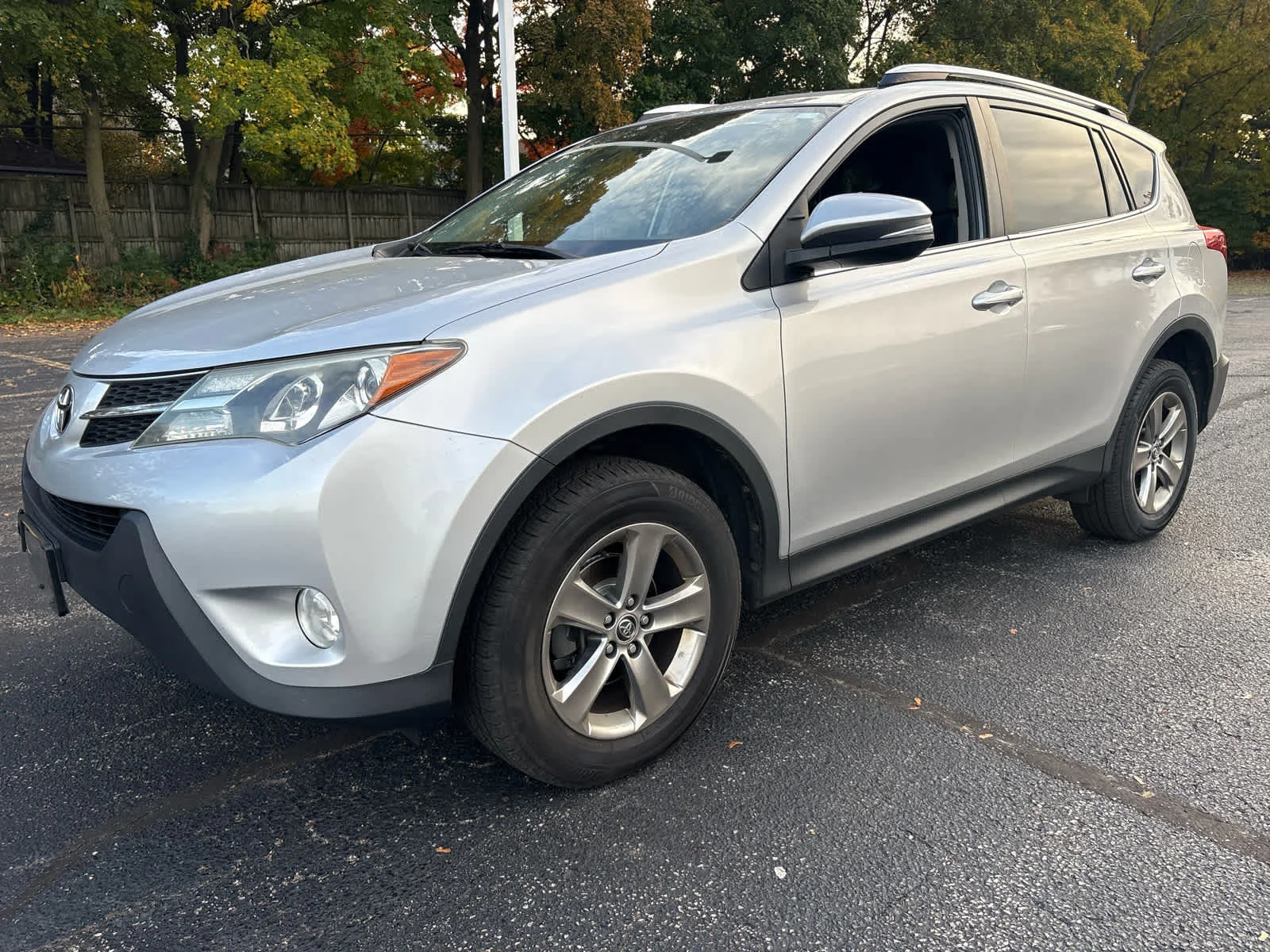 Used 2015 Classic Silver Metallic Toyota XLE image 1