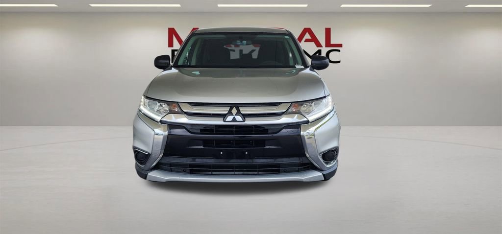 Used 2018 Mitsubishi Outlander ES with VIN JA4AD2A31JZ055321 for sale in D'Iberville, MS
