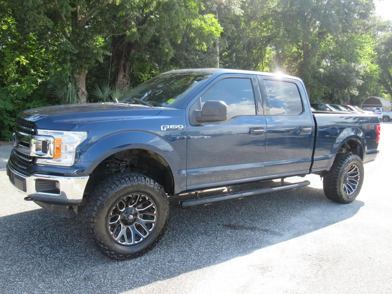 Used 2018 Blue Ford XLT image 4