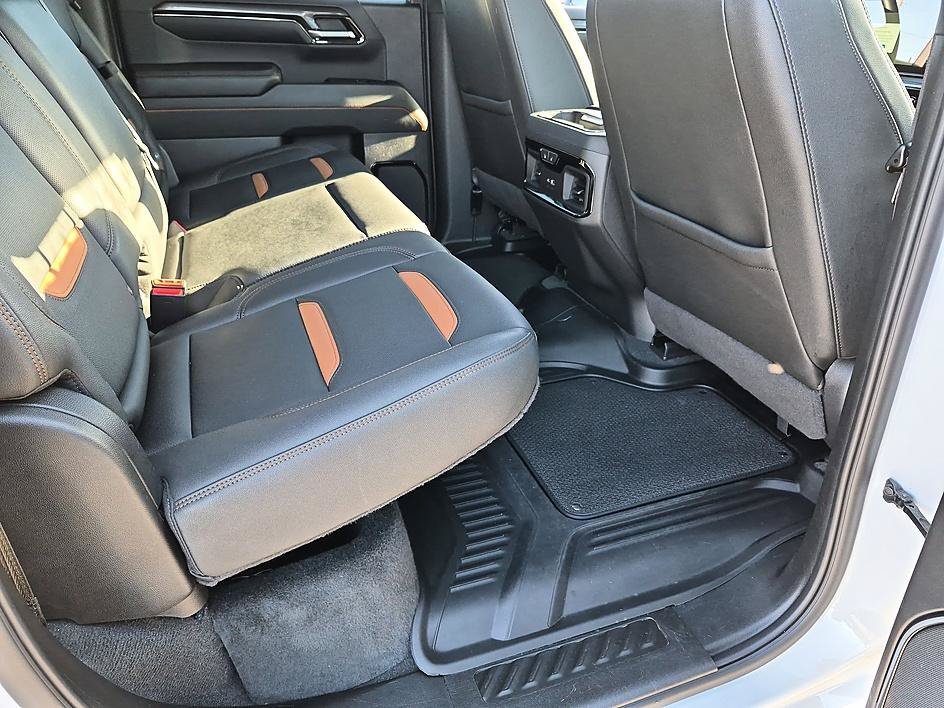 Used 2024 Summit White GMC AT4 image 34