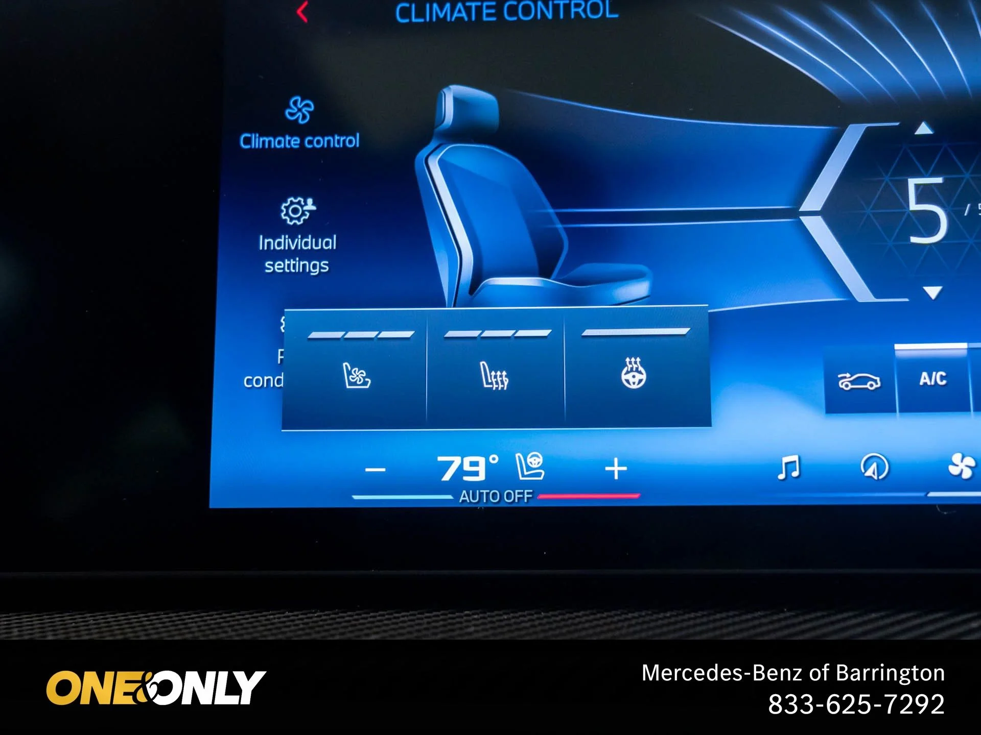 Used 2025 Gray BMW M60i image 28