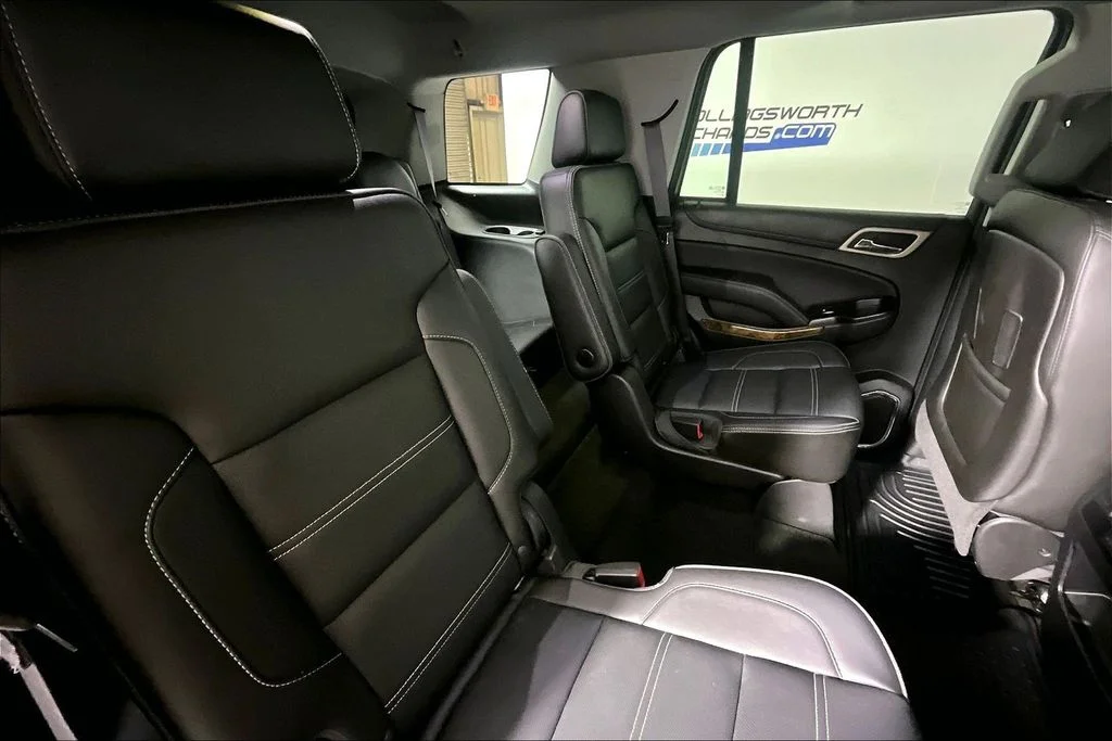 Used 2016 Sparkling Silver Metallic GMC Denali image 22