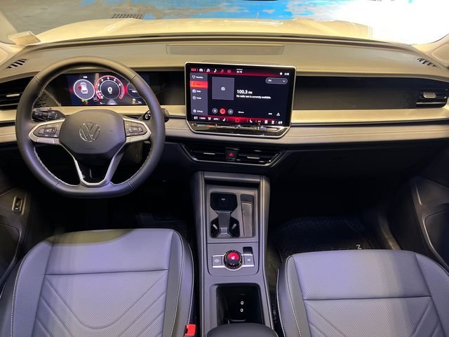 New 2026 White Volkswagen 2.0T SE image 12