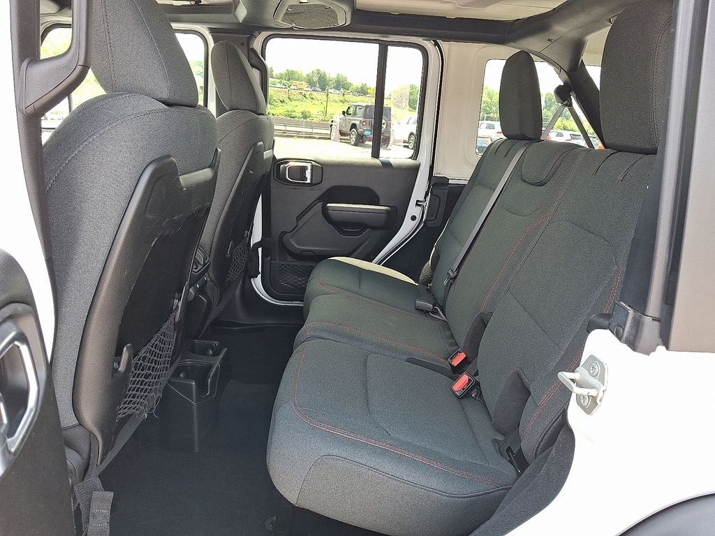 Used 2024 White Jeep Rubicon image 11