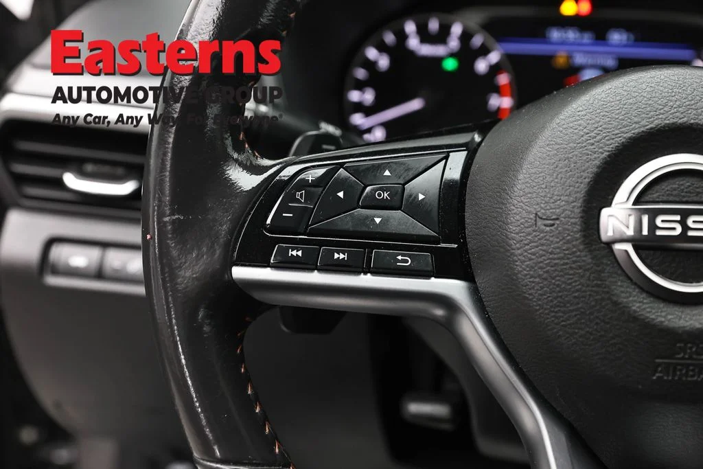 Used 2023 Gray Nissan 2.5 SR image 15