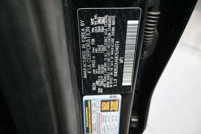 Used 2024 Black Kia S image 19