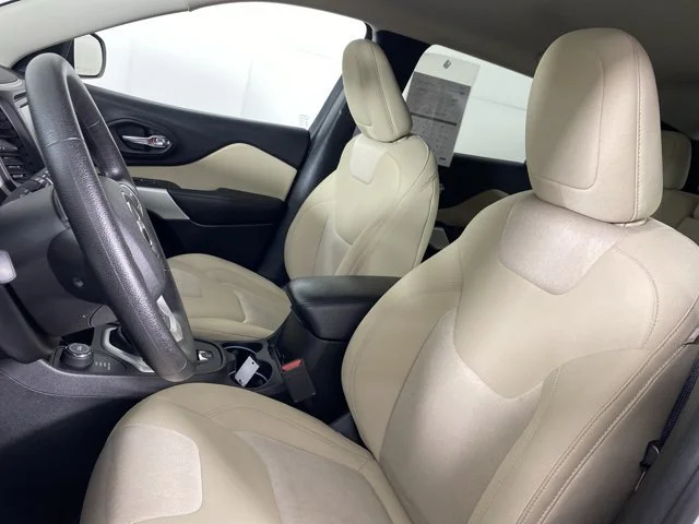 Used 2017 White Jeep Sport image 14