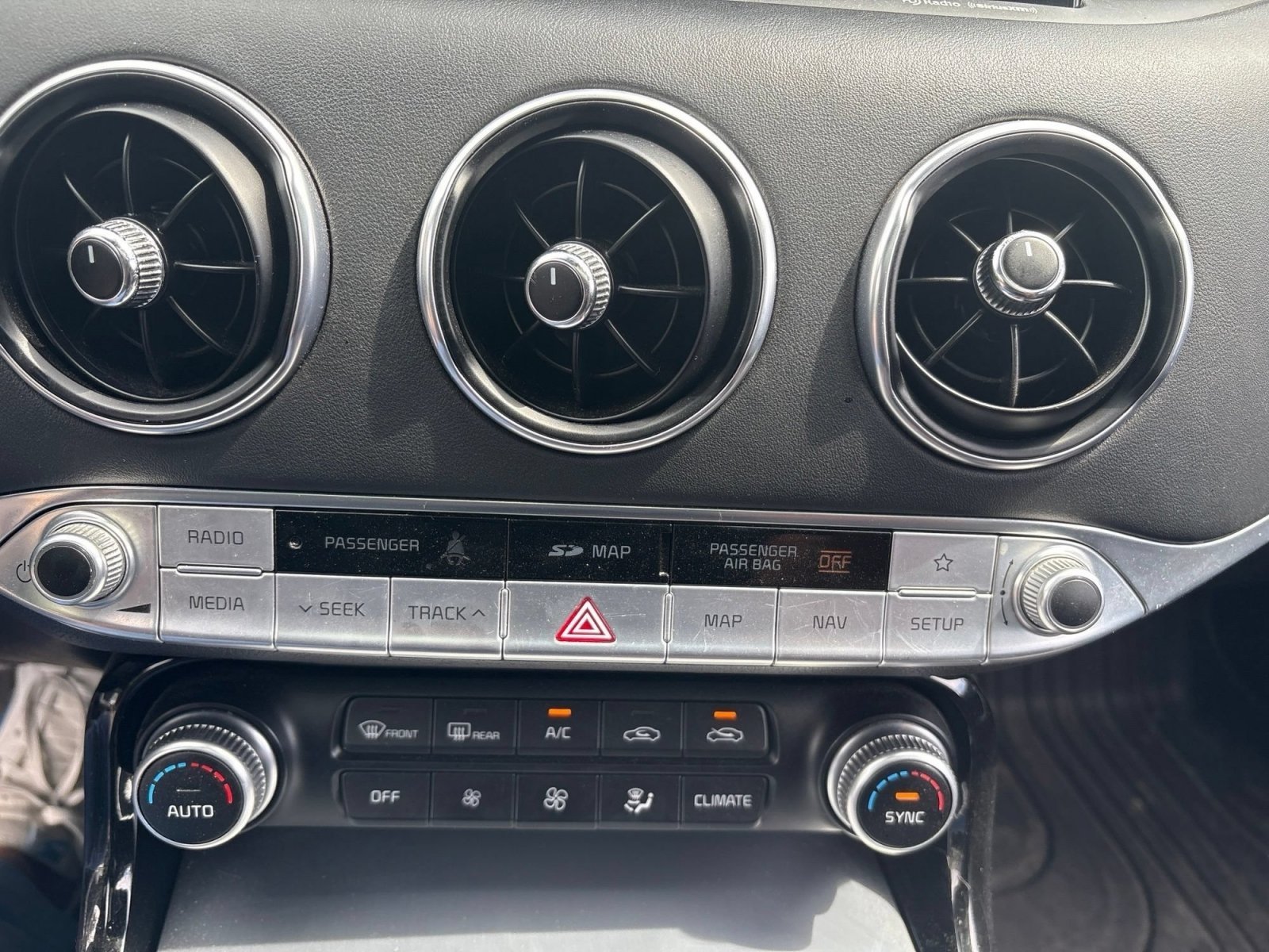 Used 2018 Snow White Pearl Kia GT2 image 4