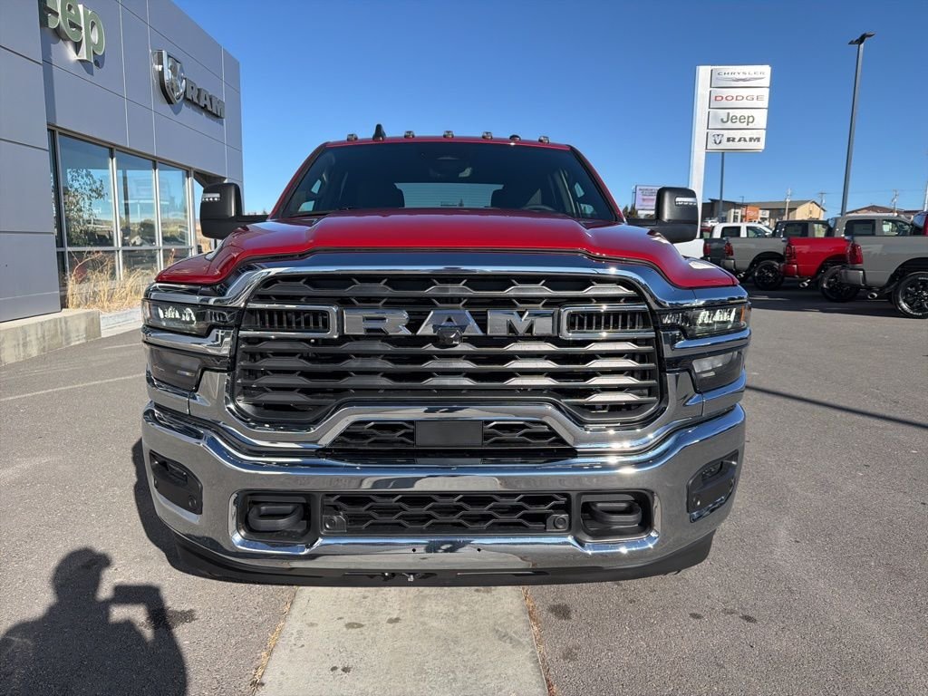 New 2026 Molten Red Pearl-Coat Exterior Paint RAM Big Horn image 12
