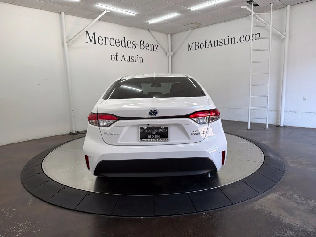 Used 2023 White Toyota LE image 6