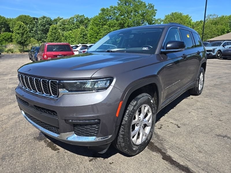 Used 2021 Gray Jeep Limited image 3