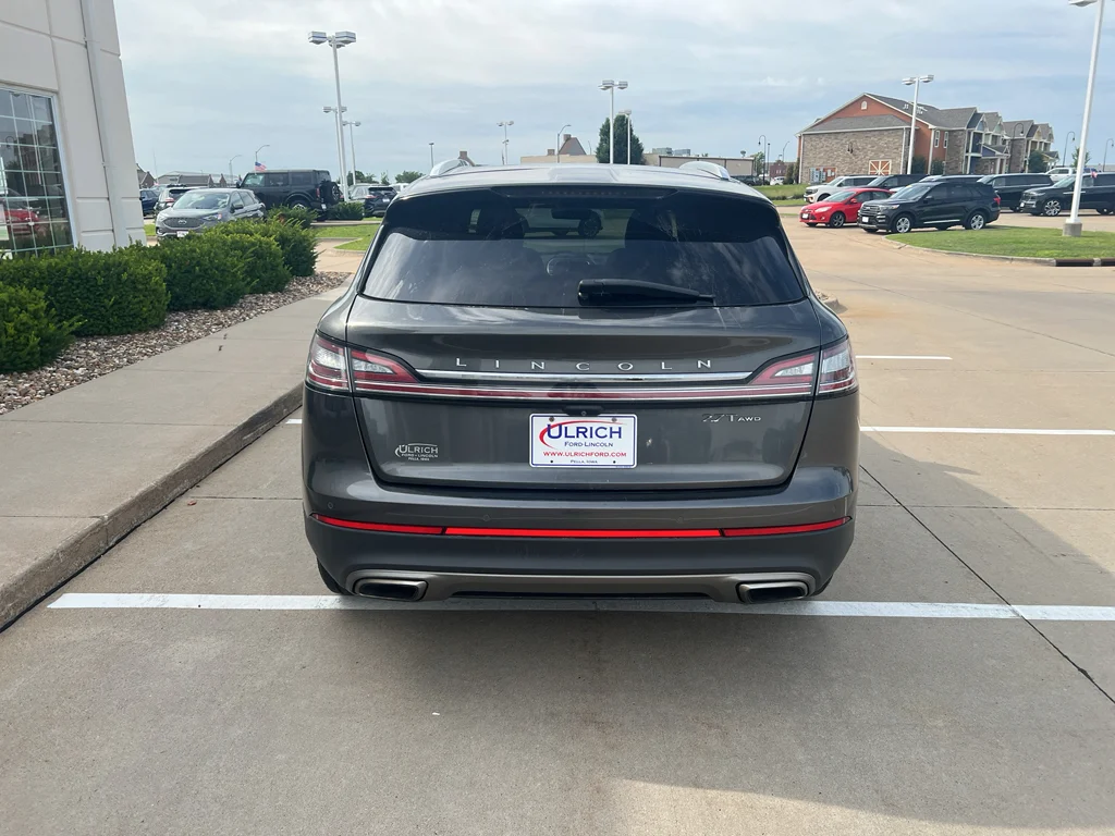 Used 2019 Magnetic Gray Metallic Lincoln Reserve image 7