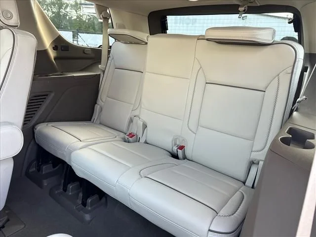 Used 2024 White GMC Denali image 19