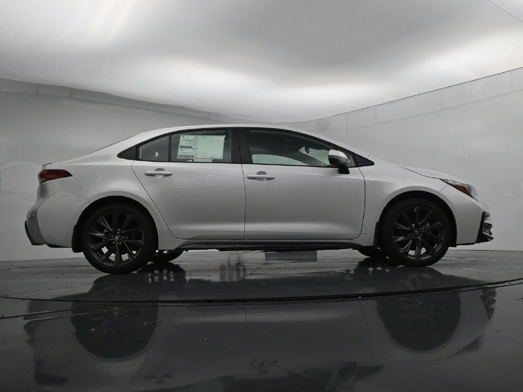 New 2026 Wind Chill Pearl <sup>1</sup> Toyota  XSE image 24