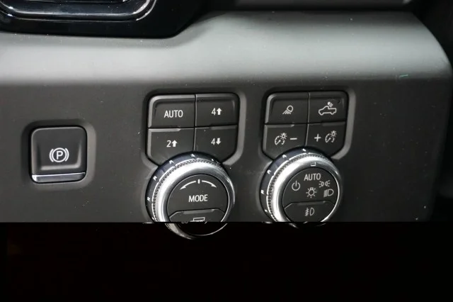 2026 GMC Sierra 2500HD AT4 - Photo 31