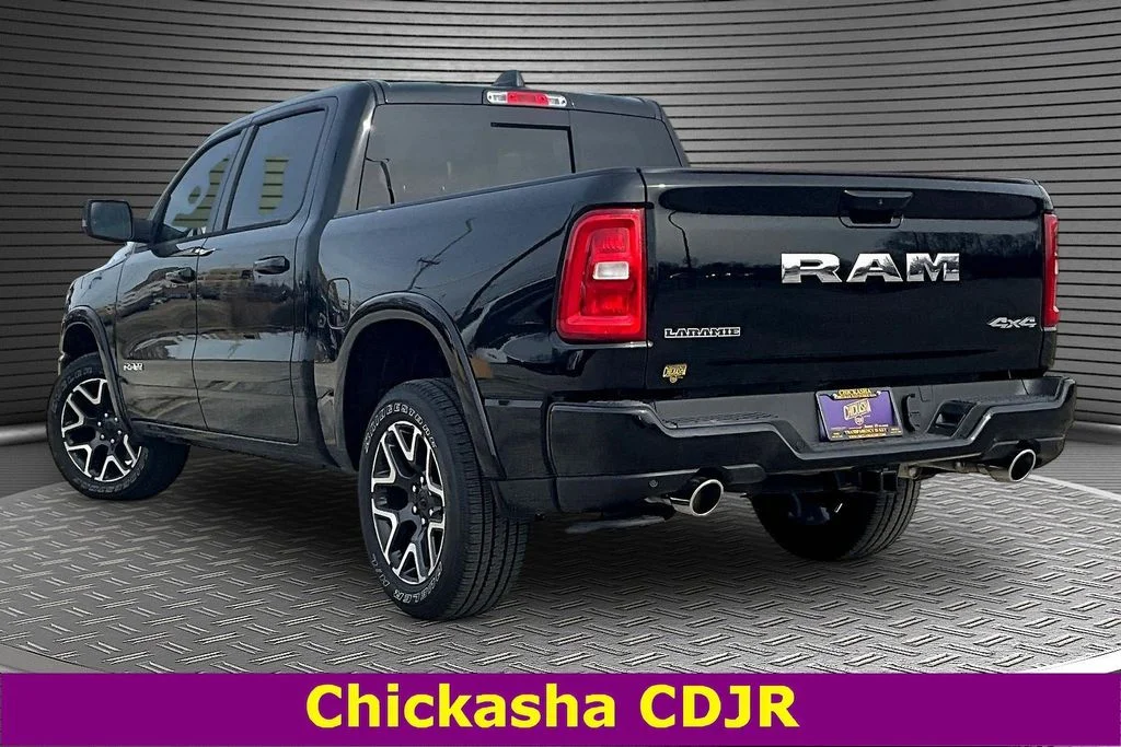 New 2026 Diamond Black Crystal Pearl-Coat Exterior Paint RAM Laramie image 3