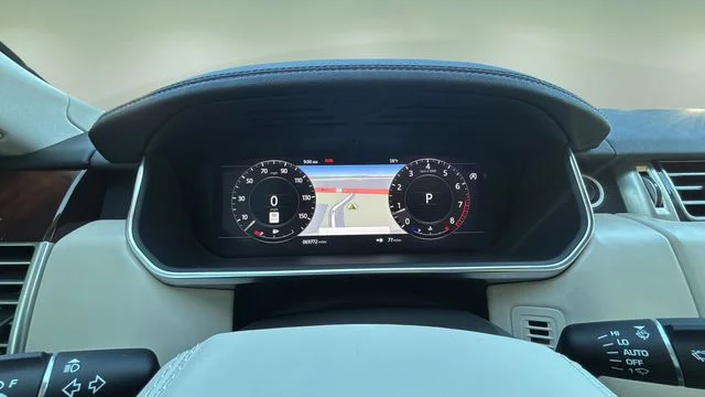 Used 2019  Land Rover 3.0L V6 Supercharged HSE image 15