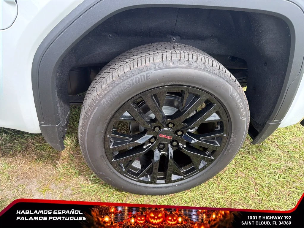 New 2026 Glacier White Tricoat GMC Denali image 11