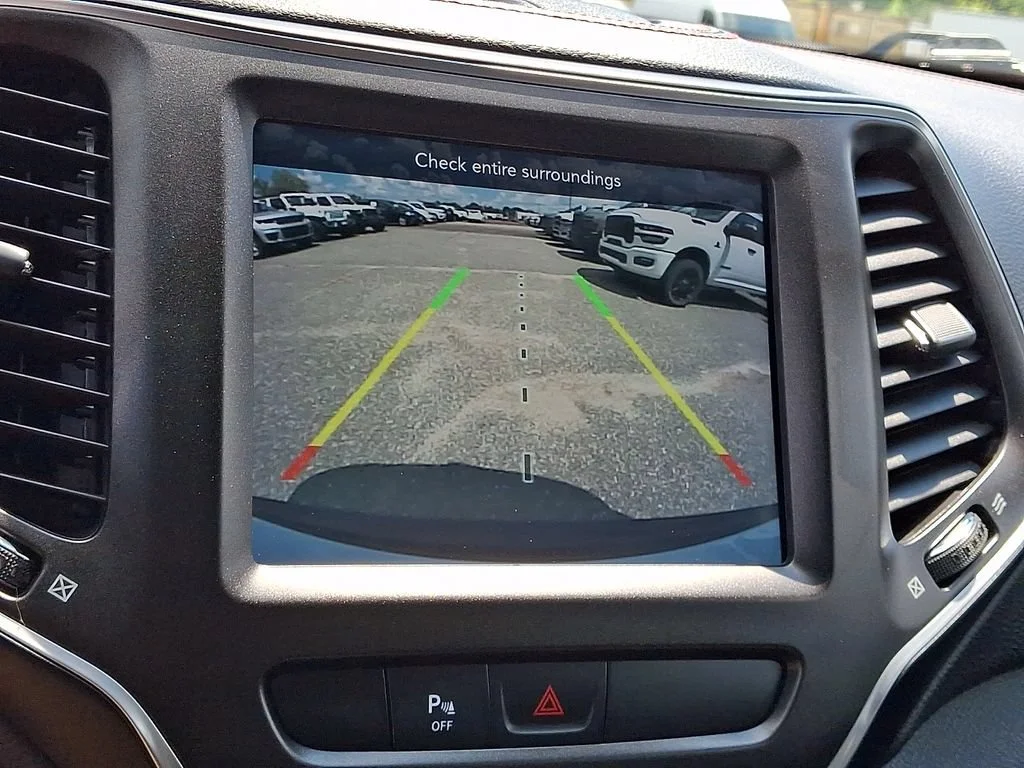 Used 2020 Bright White Clearcoat Jeep Trailhawk image 25