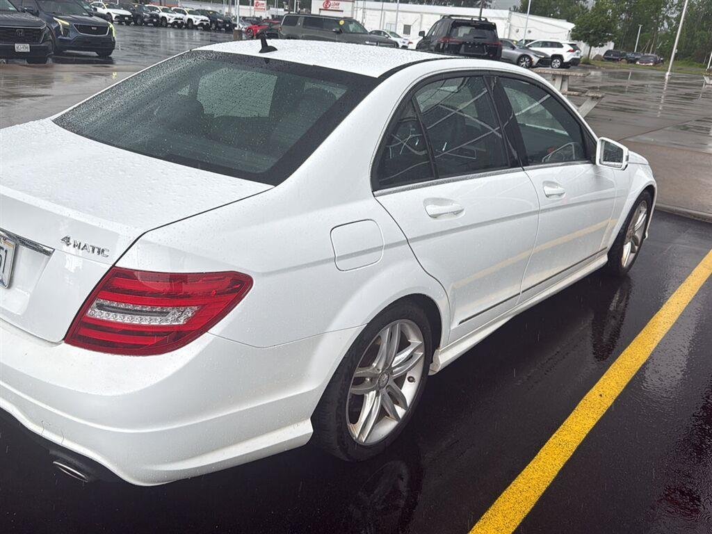 Used 2013 Polar White Mercedes-Benz C 300 Luxury image 2