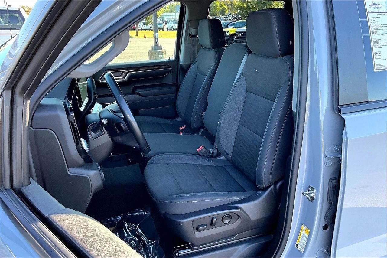Used 2024 Slate Gray Metallic Chevrolet 4WD Crew Cab Short Bed LT with 2FL image 24