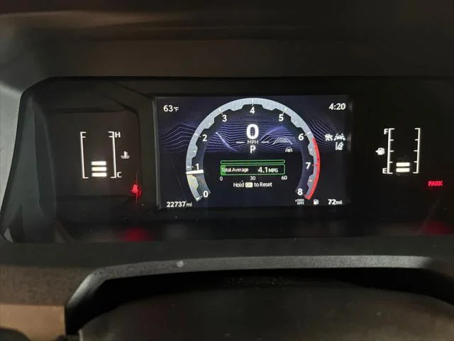 2025 Toyota Tacoma SR - Photo 14