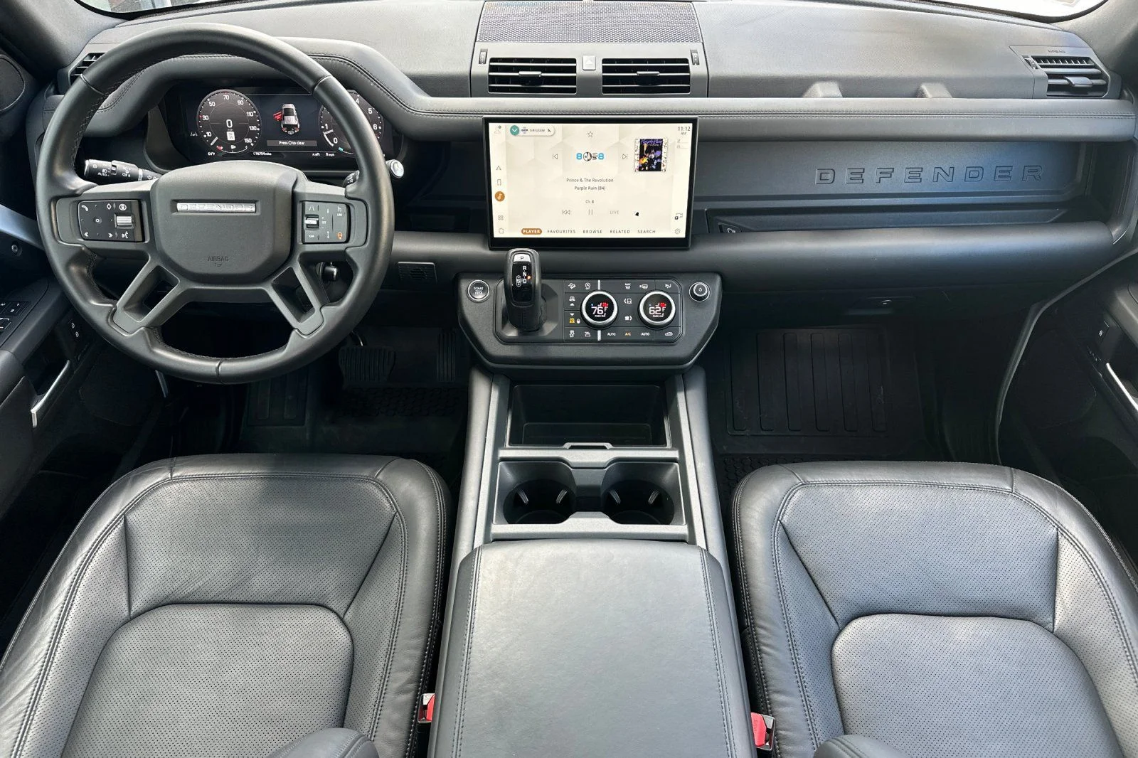 Used 2025  Land Rover S image 16