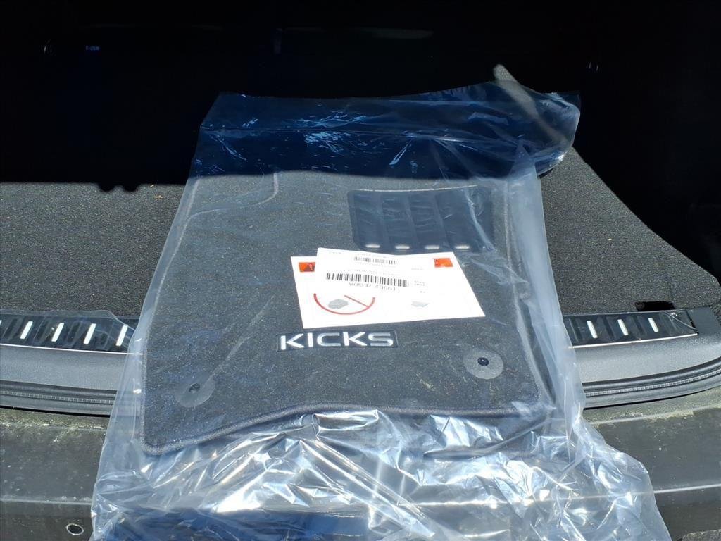 2025 Nissan Kicks SV AWD - Photo 29