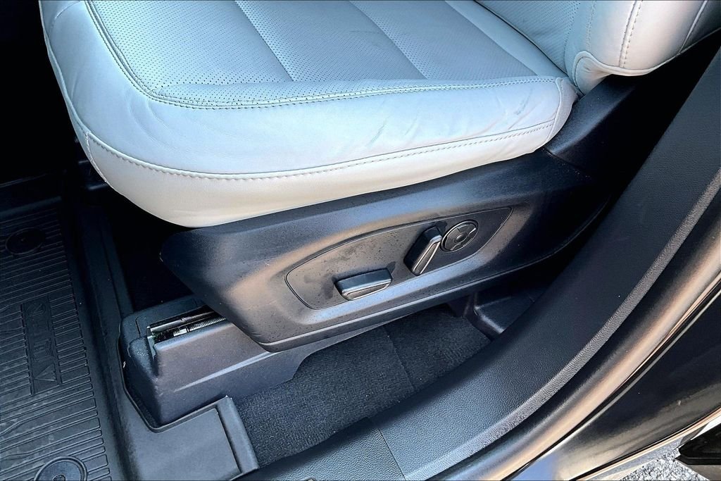 2026 Ford Explorer Platinum - Photo 39