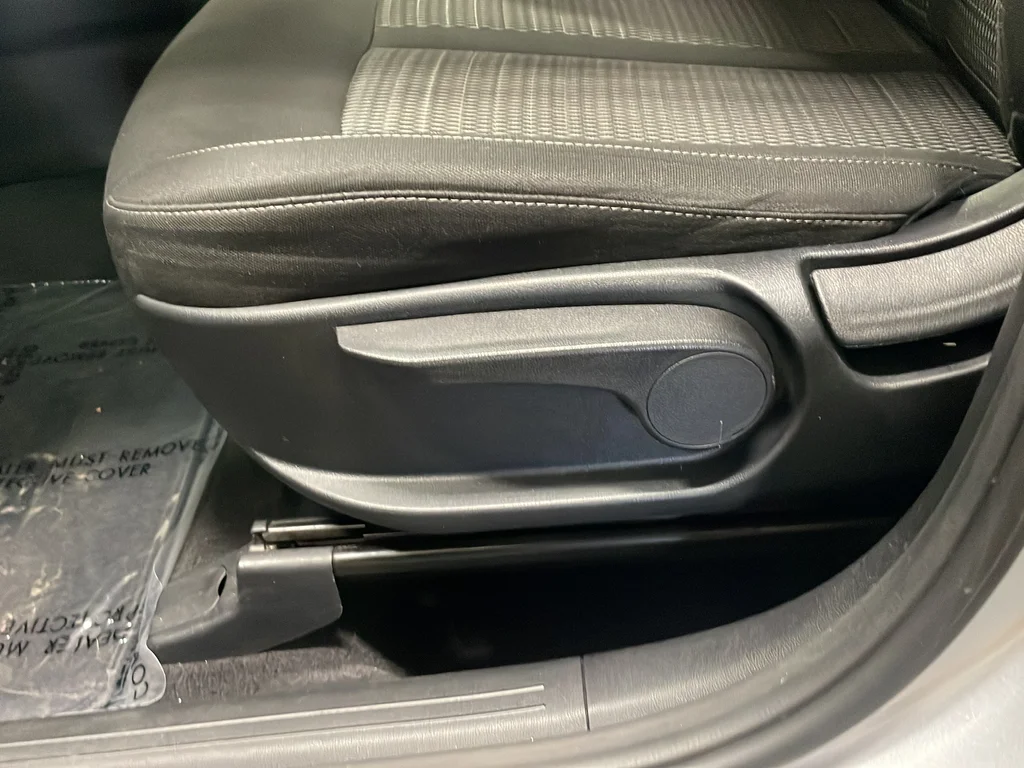 Used 2021 Silver Kia LX image 18