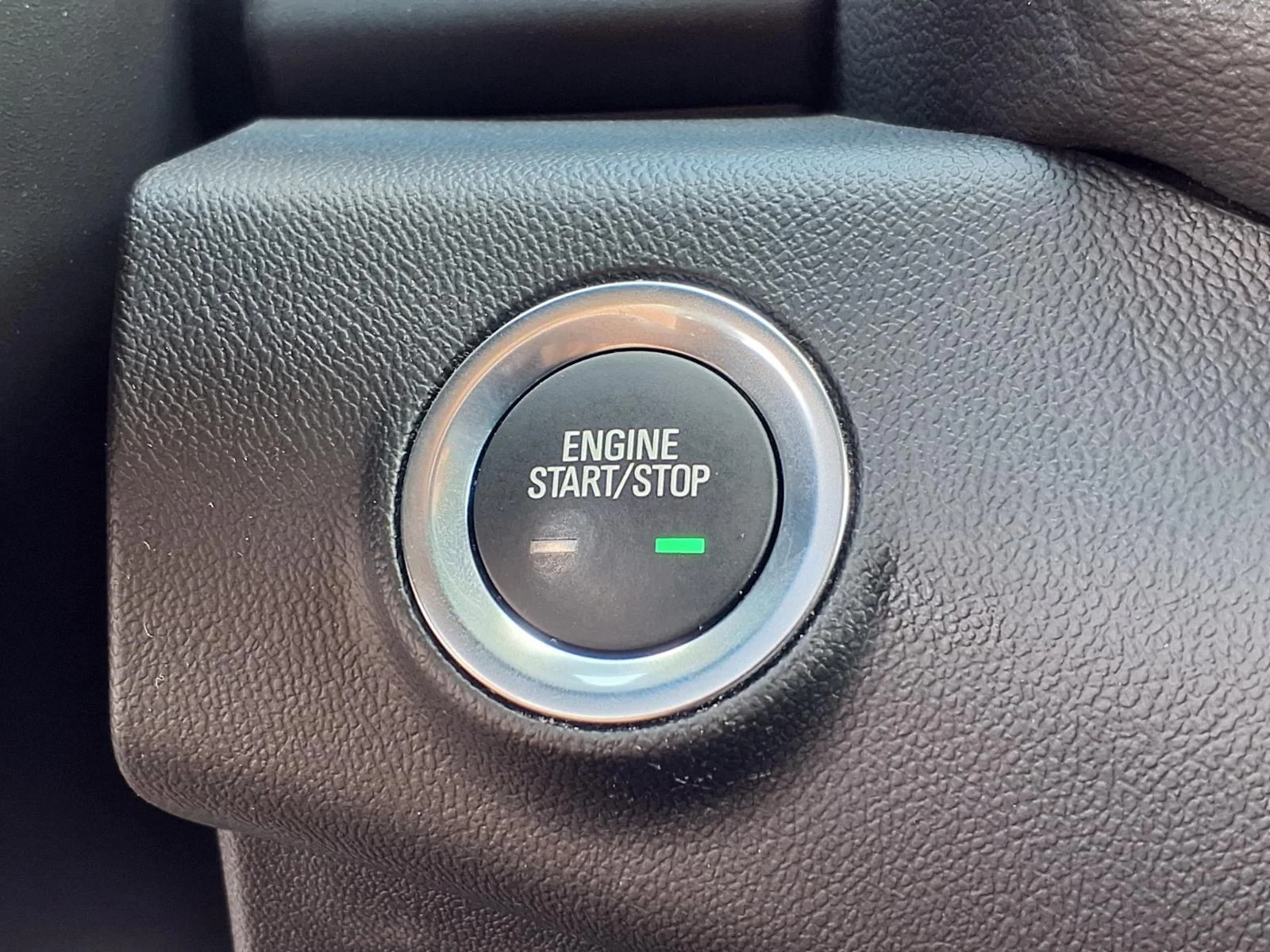 Used 2024 Summit White GMC SLE image 11
