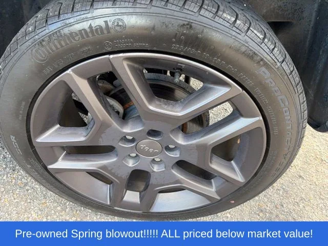 Used 2020 Black Jeep Limited image 12