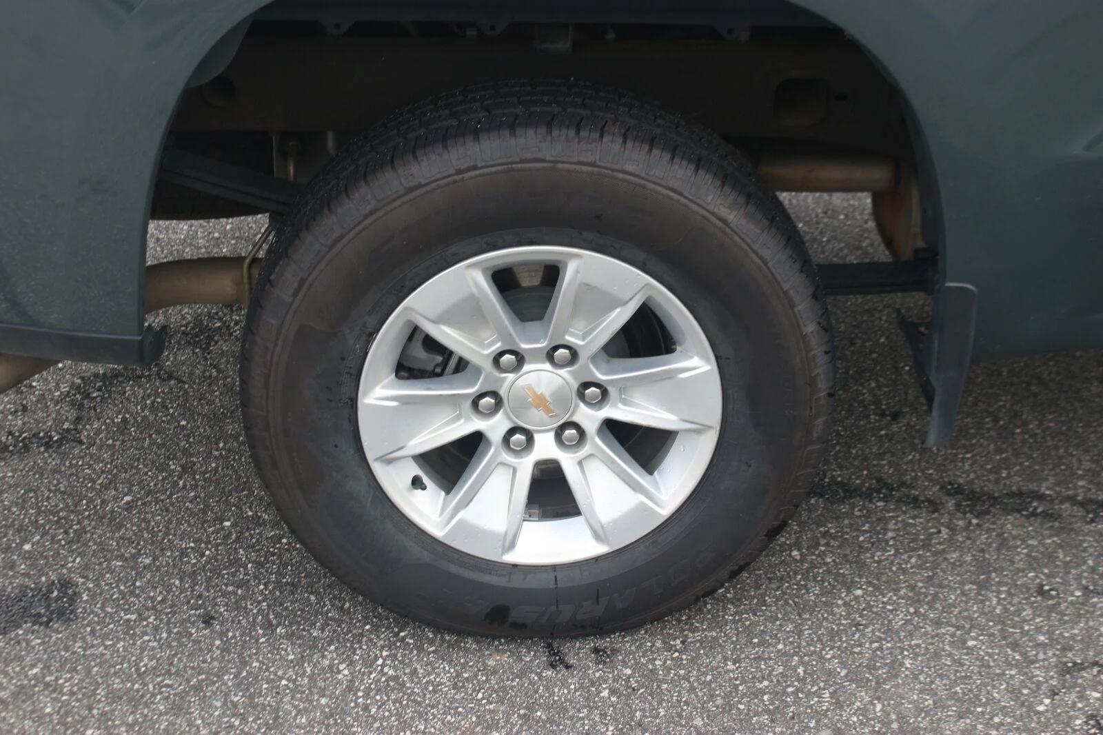 Used 2025 Cypress Gray Chevrolet LT image 38