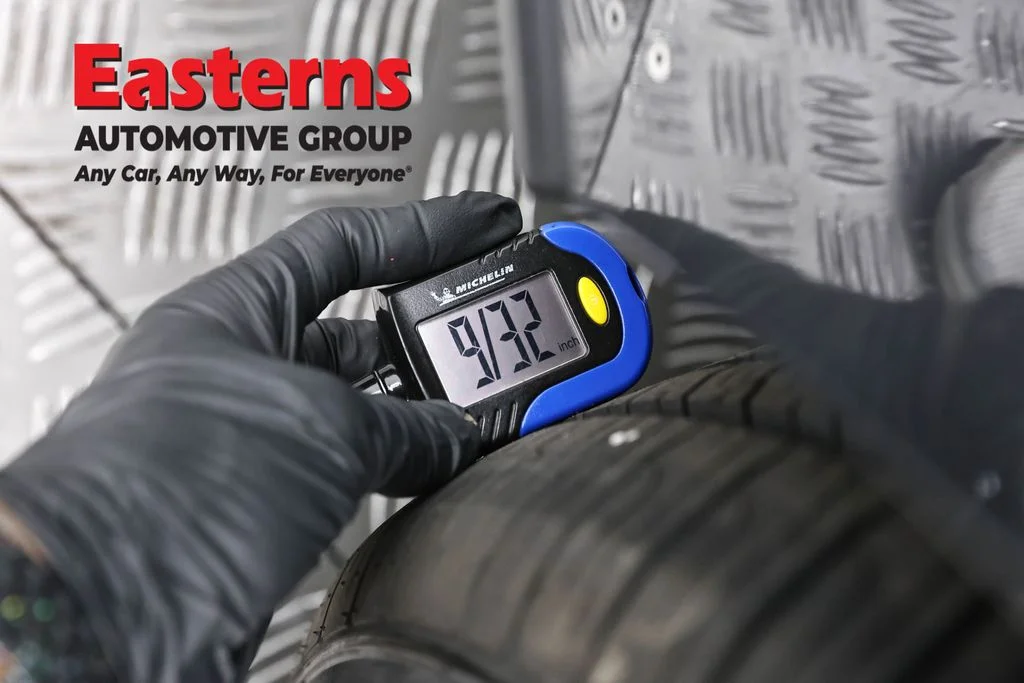 Used 2025 Gray Honda SE image 28