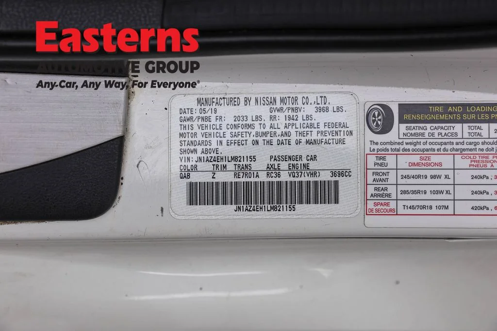 Used 2020 White Nissan Nismo image 35